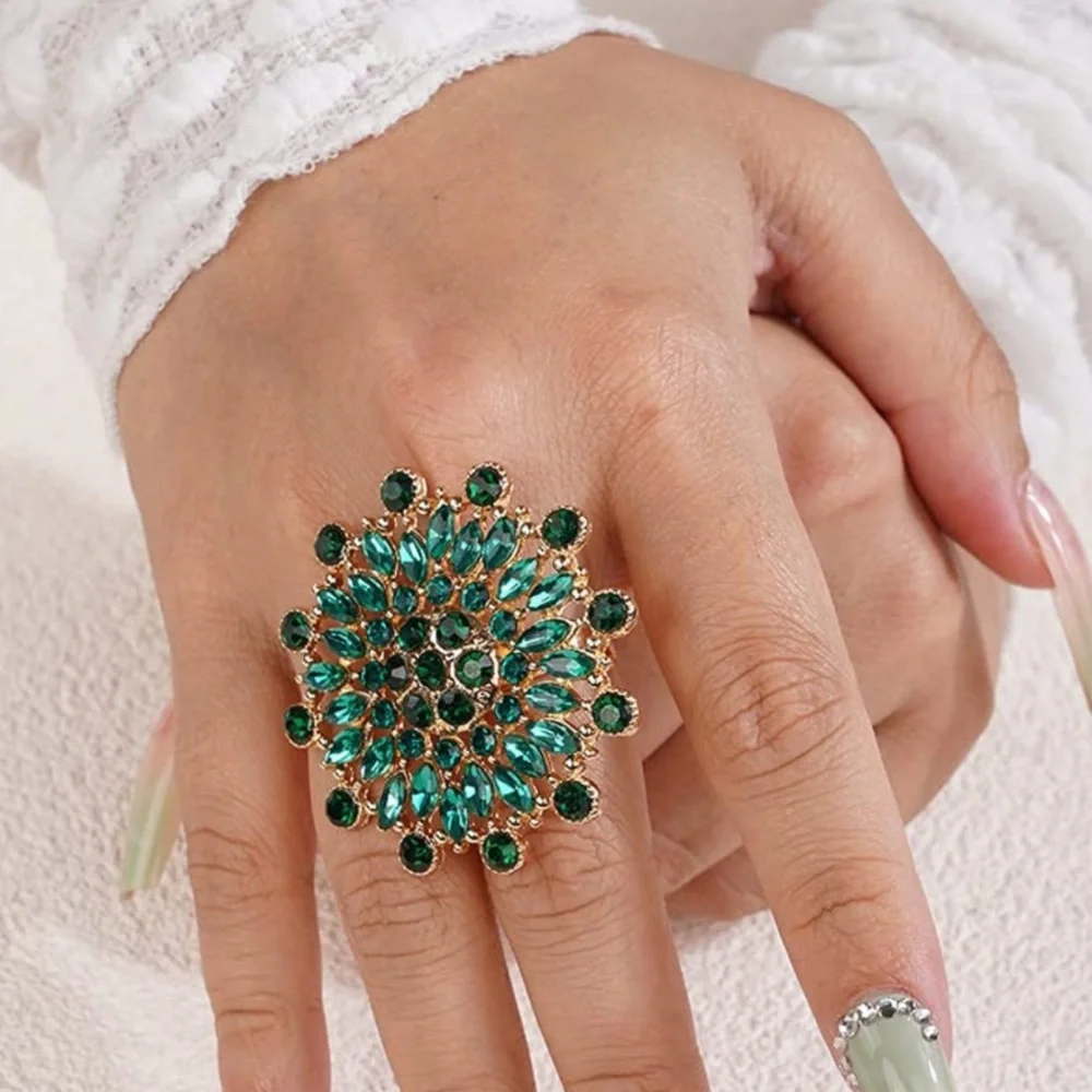 Rhinestone Flower Fashion Ring Green ~ New